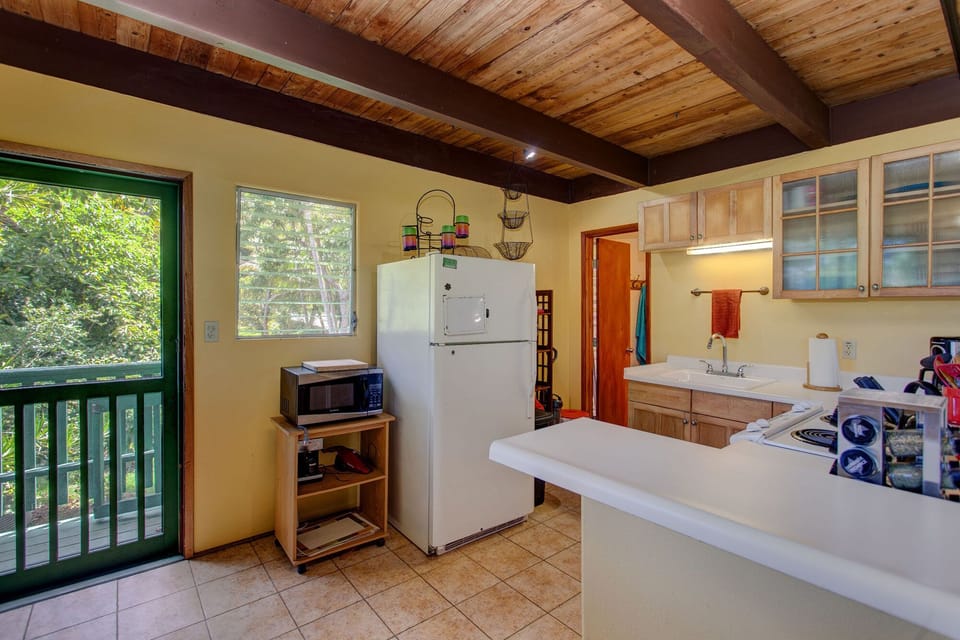 Well equipped kitchen.