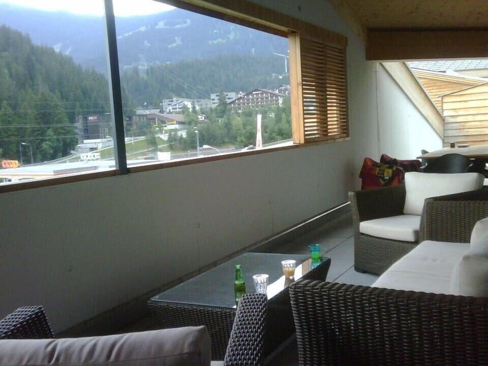 60 m2 of terrace, partly covered so no snow and plenty of sun