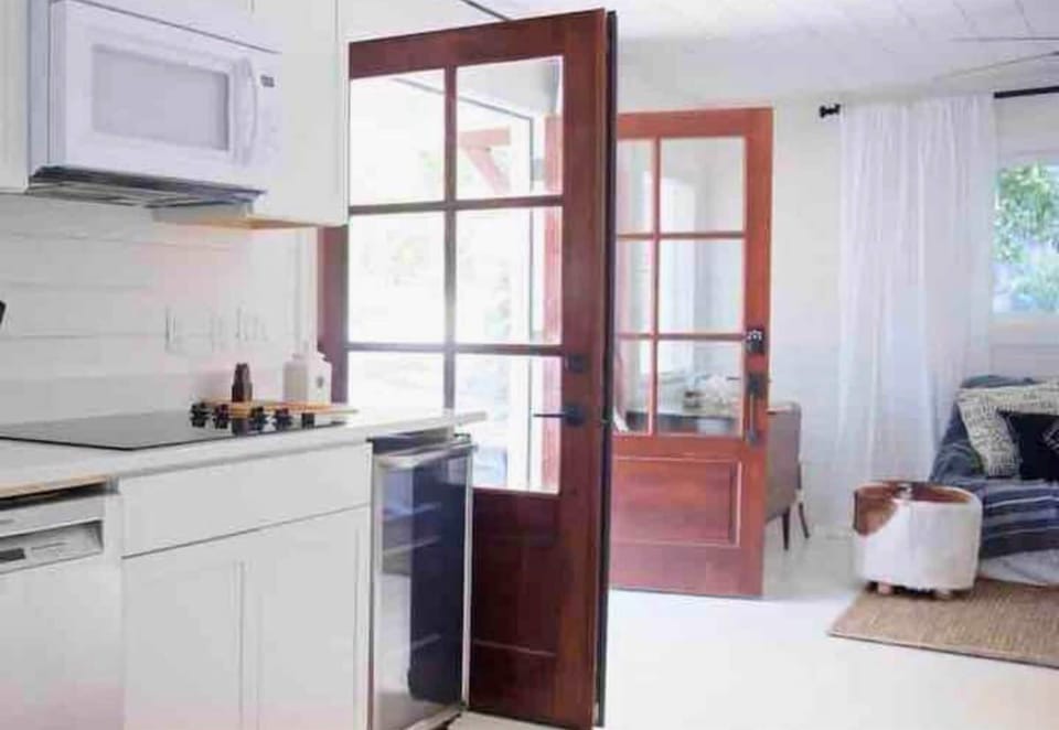 [Front Entrance] Beautiful Double Wide Doors in the Front.