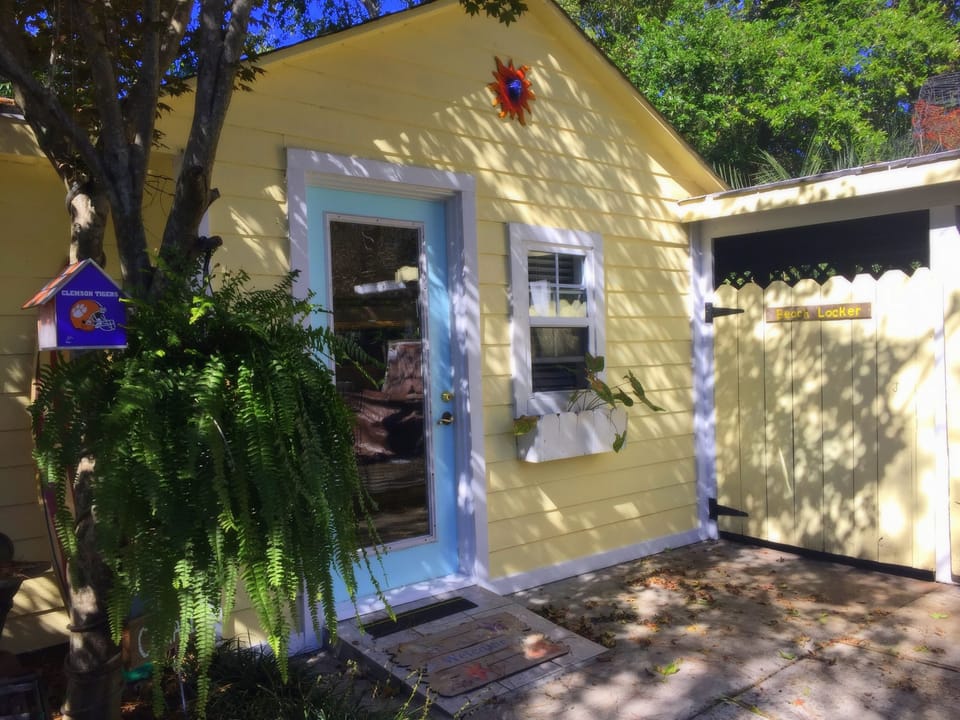 Cottage has beach locker with all you need for your day at close by Folly Beach!