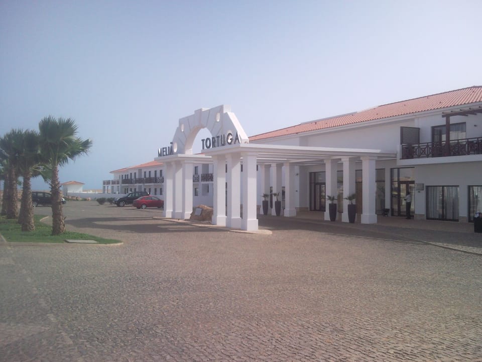 melia tortuga beach resort entrance