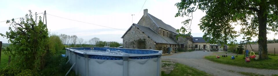 Swimming  pool and Manoir