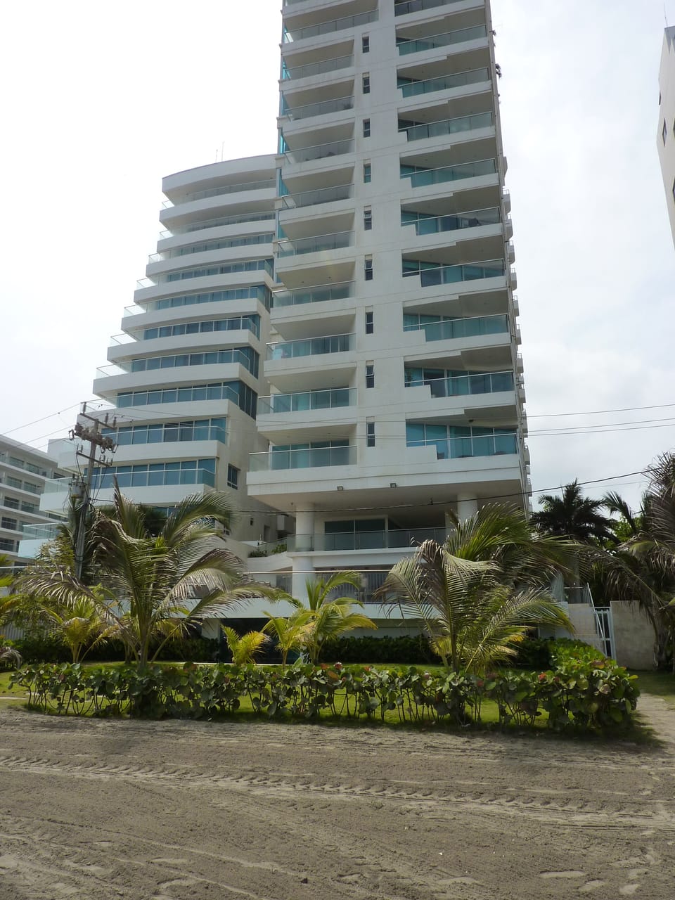 Modern building with Direct exit to the beach