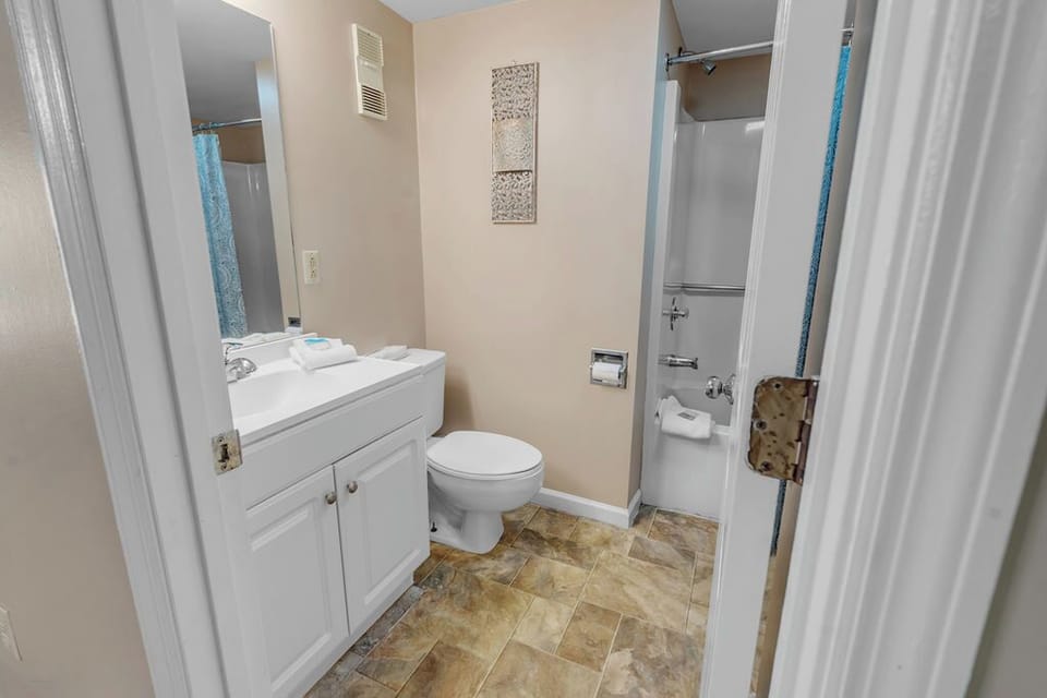 second bath with tub shower combination