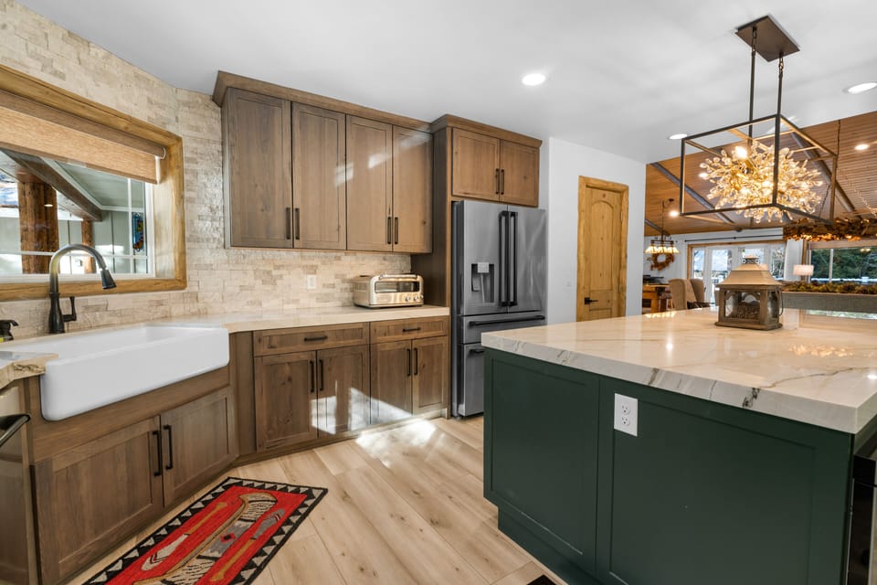 Kitchen - NEWLY RENOVATED Large Kitchen Great Room with all new appliances.