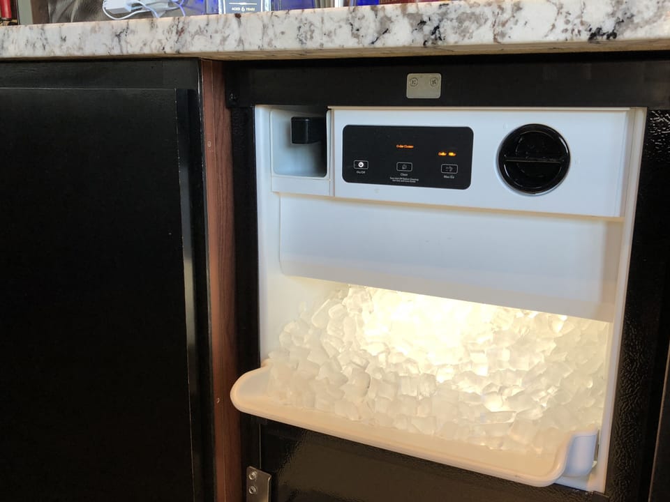 FRESH Filtered Ice 