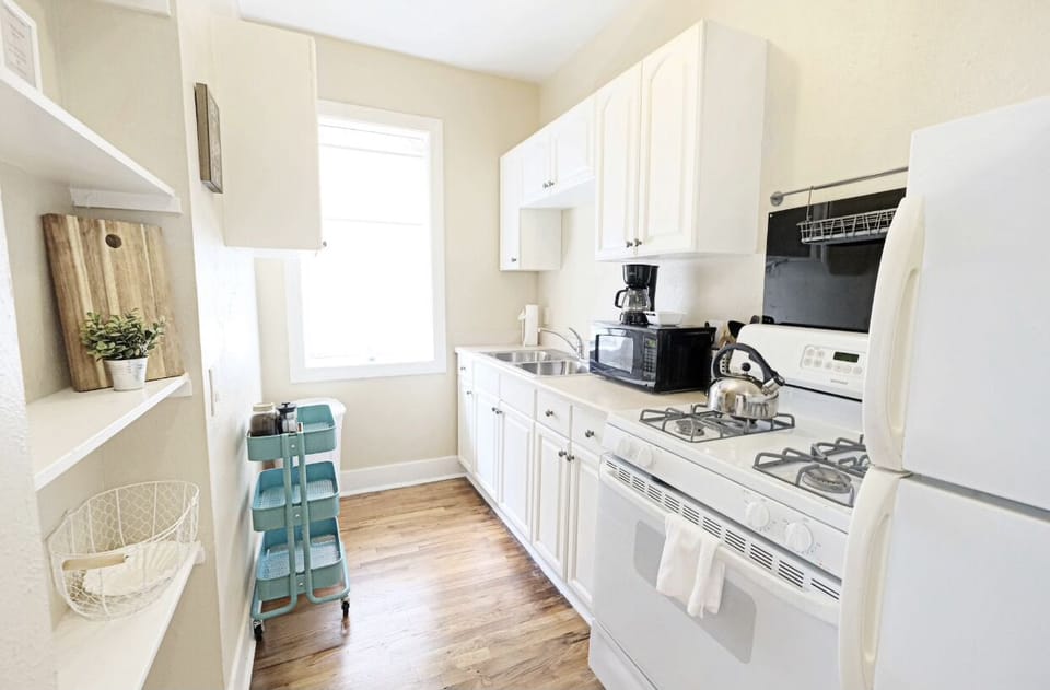 Fully Stocked Kitchen. 