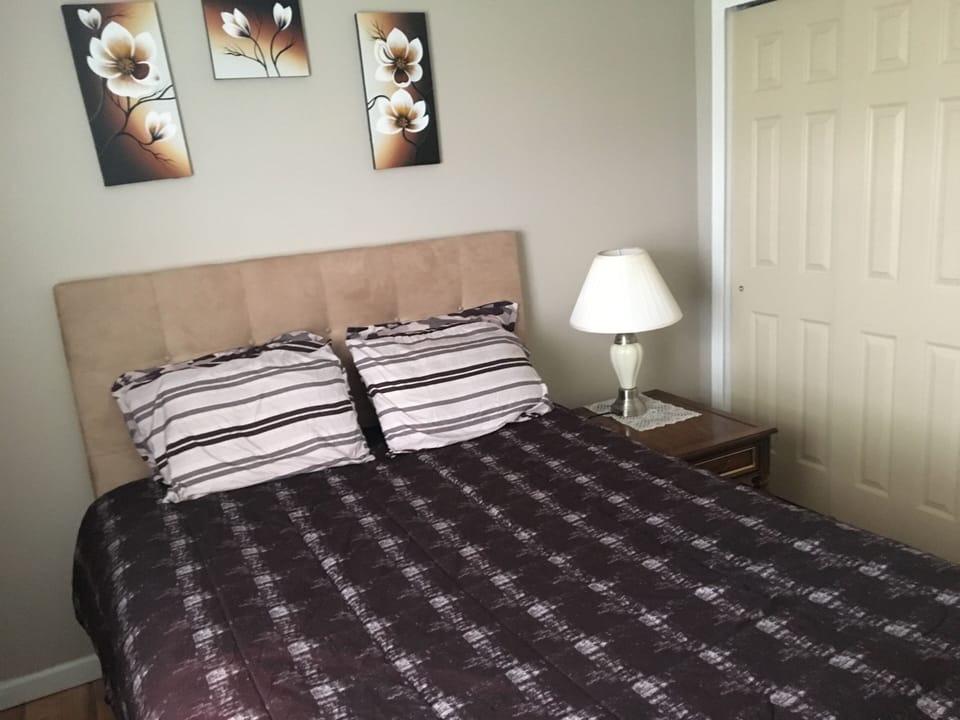 Bedroom 3-Queen