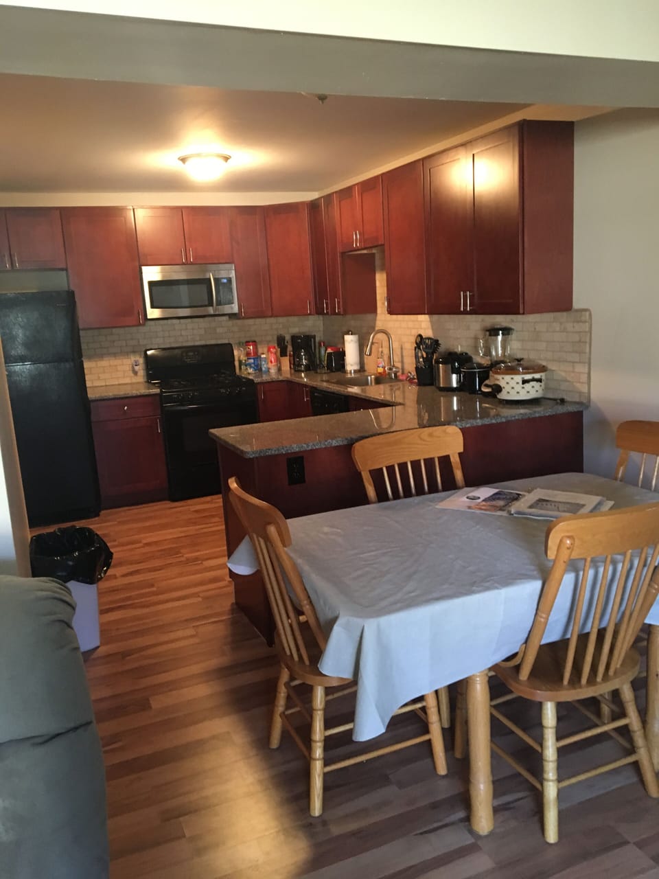 kitchen/dining room