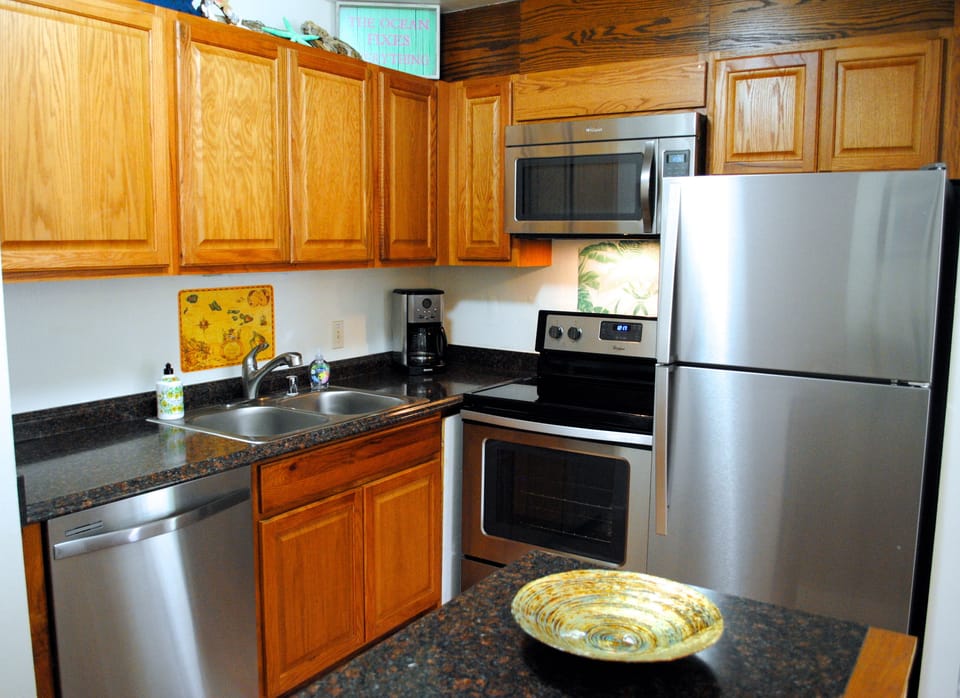 All brand new kitchen appliances! 