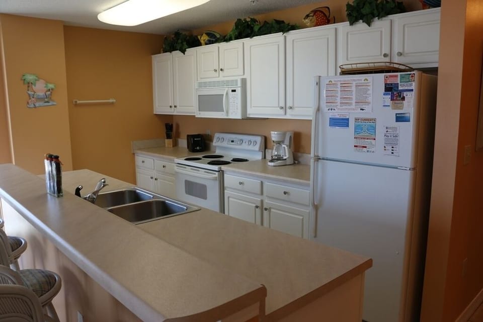 Dunes 209 - The kitchen with full appliances.