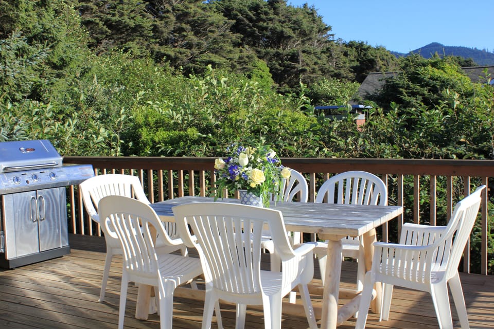 side deck with mountain view
