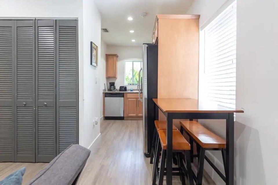 Dining area that can also be used as a workspace.
