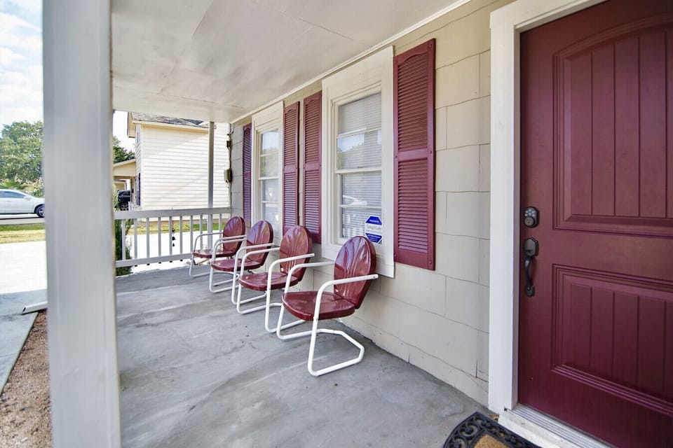 Porch area