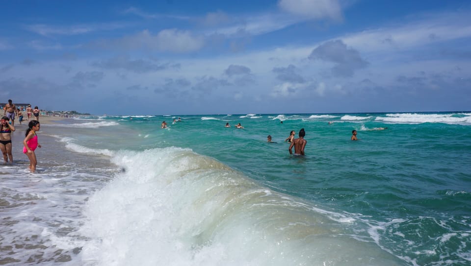 Beach 10 min walk, showers and restrooms available.