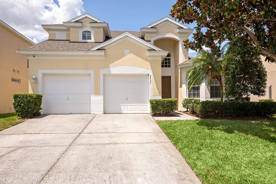 Exterior view of Mickey Mouse Villa