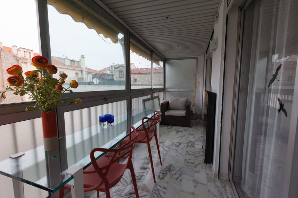 Loggia 
