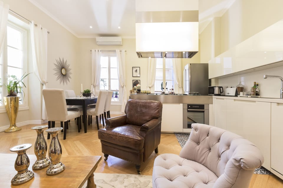 Settle back and admire this home’s detailed treasures.