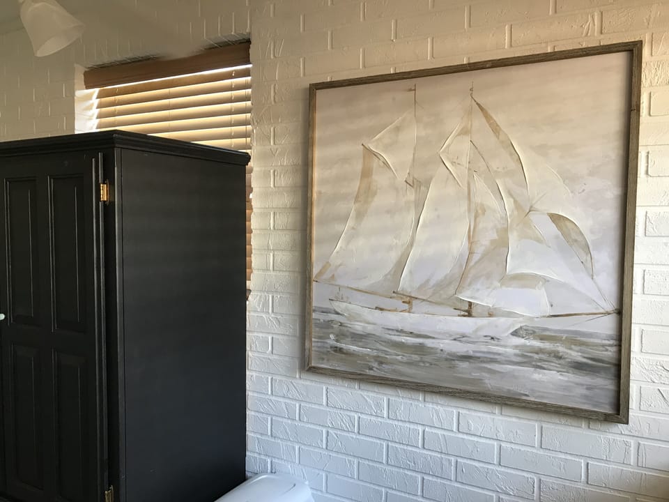White brick wall adds charm in the kitchen