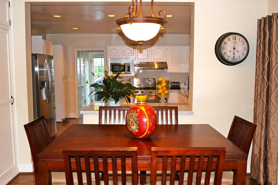 Breakfast dining room and kitchen