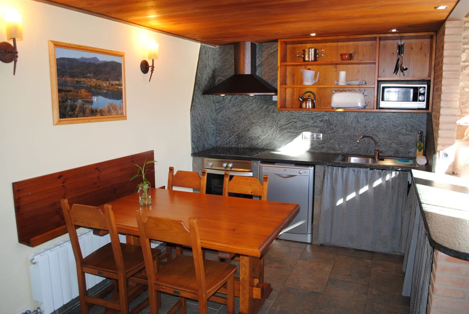 Fully equipped kitchen