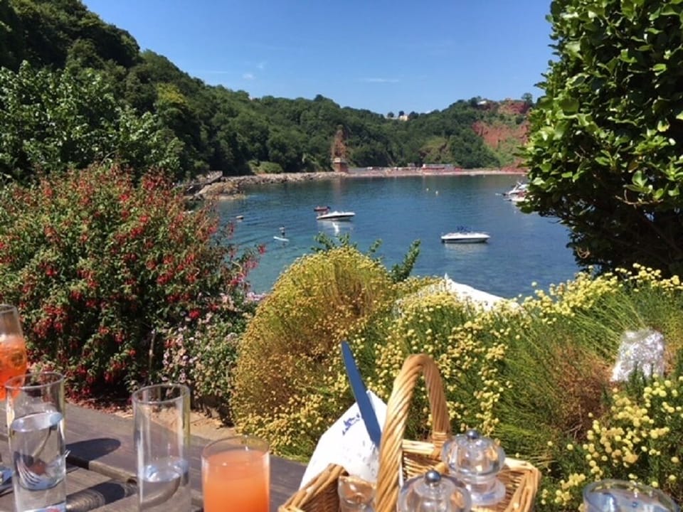 Babbacombe Bay July 2018 - lunch in the sunshine. A short steep walk from St Geo
