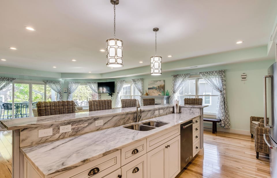 Gather at the Large island with seating-plus kitchen has everything you need!