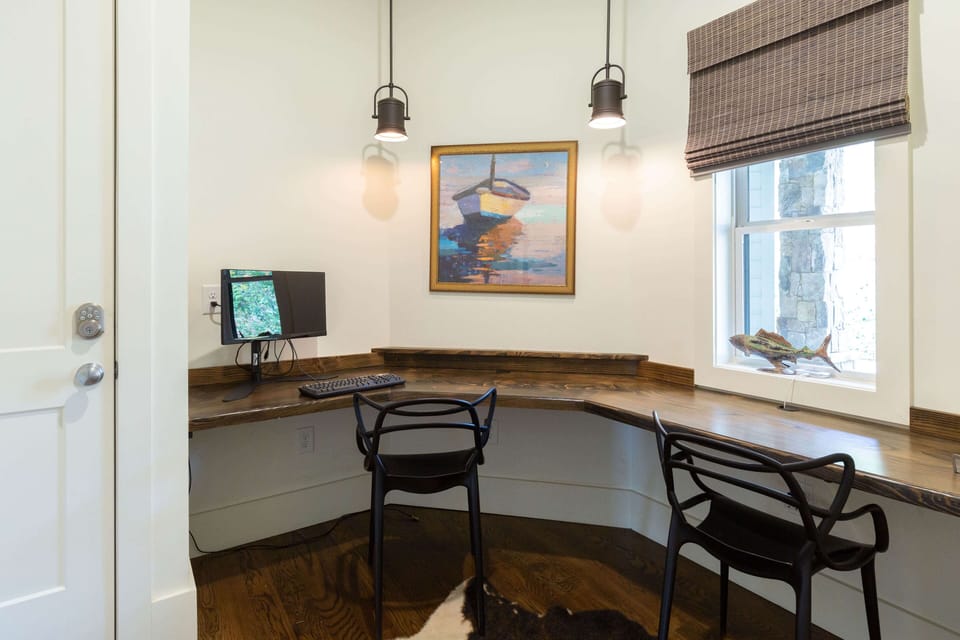 Work from home? Office, WiFi, monitor, keyboard and mouse provided