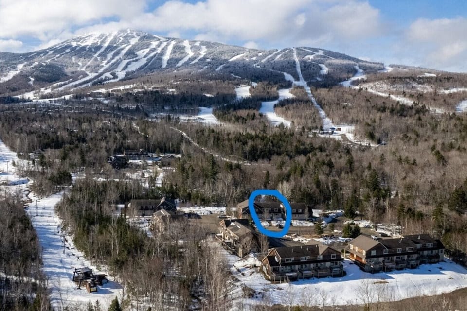 look how close we are to the snubber lift! just a short walk to put on your skis