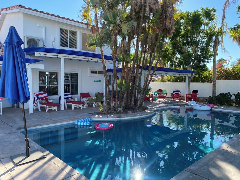 Newly painted house, pebble tech pool, putting green for your enjoyment!