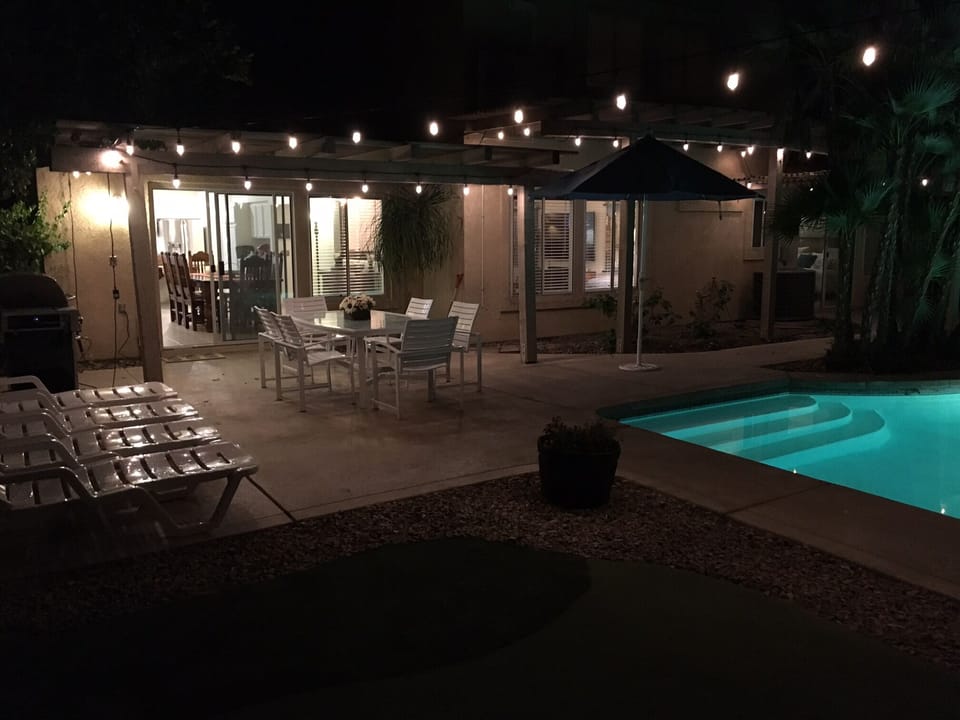 Outside dinning at Villa Villeta. 