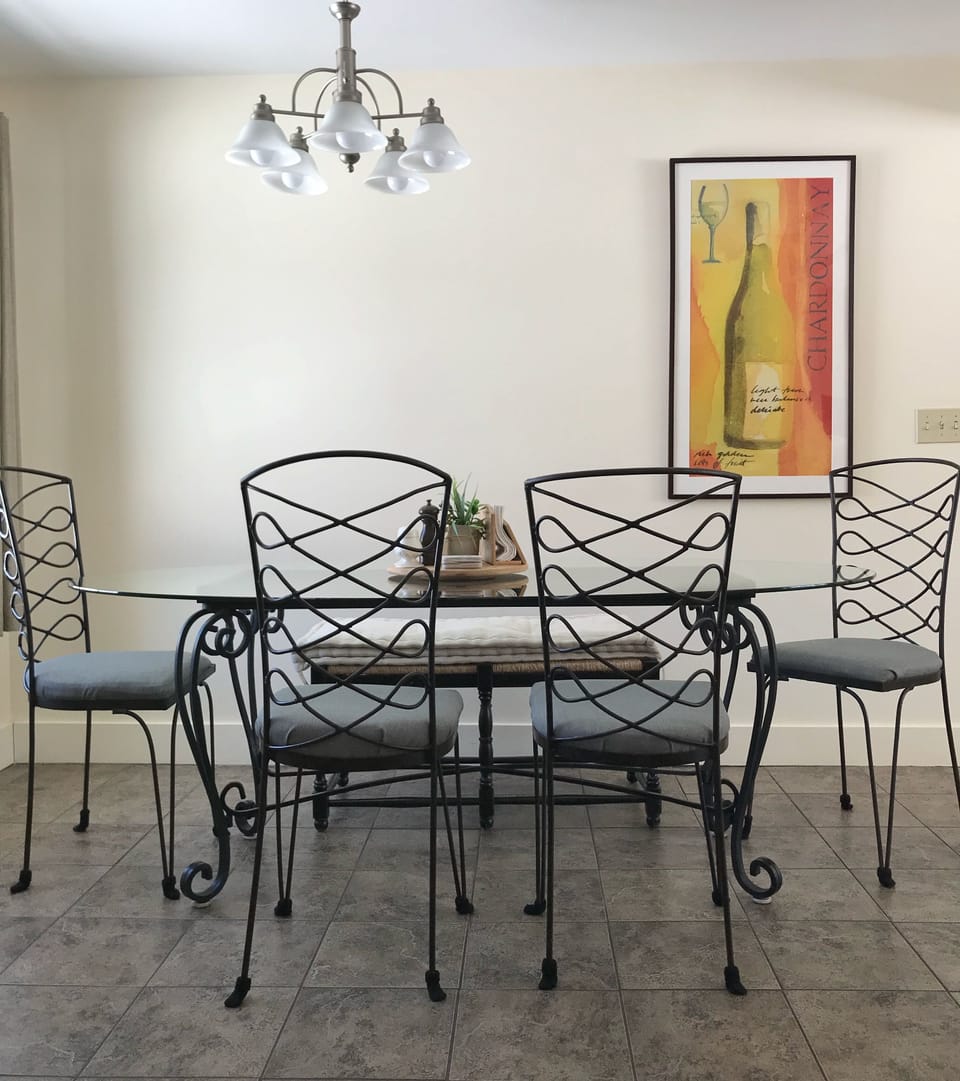 dining for 6 or more