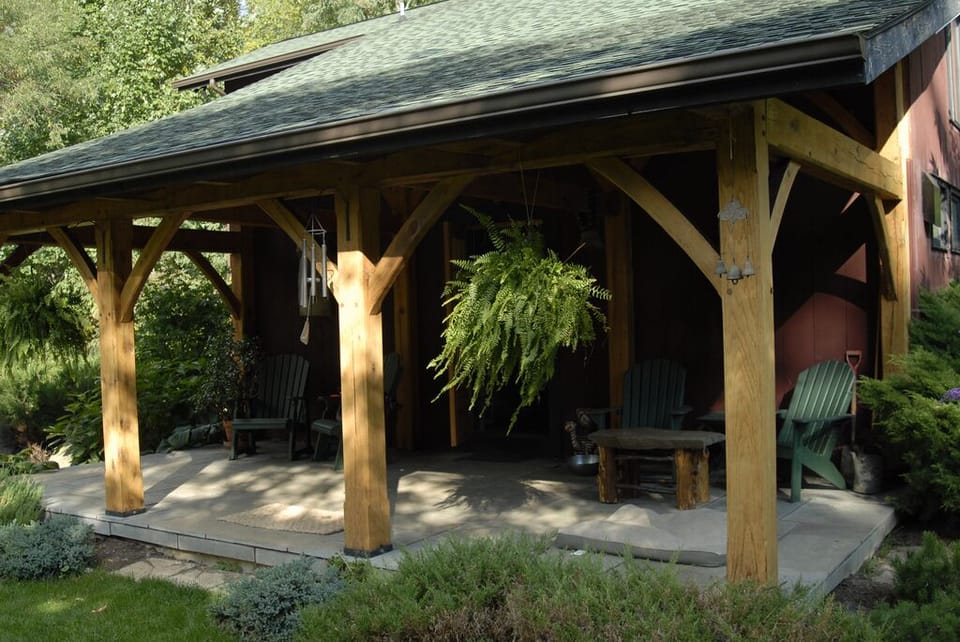 Covered post and beam porch