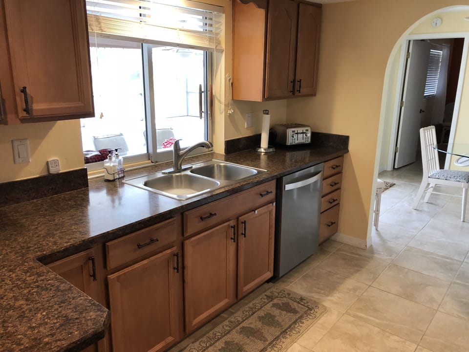 Full Kitchen