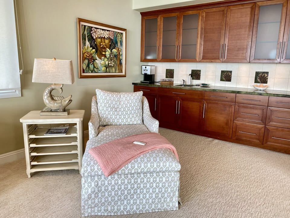 Master sitting room 