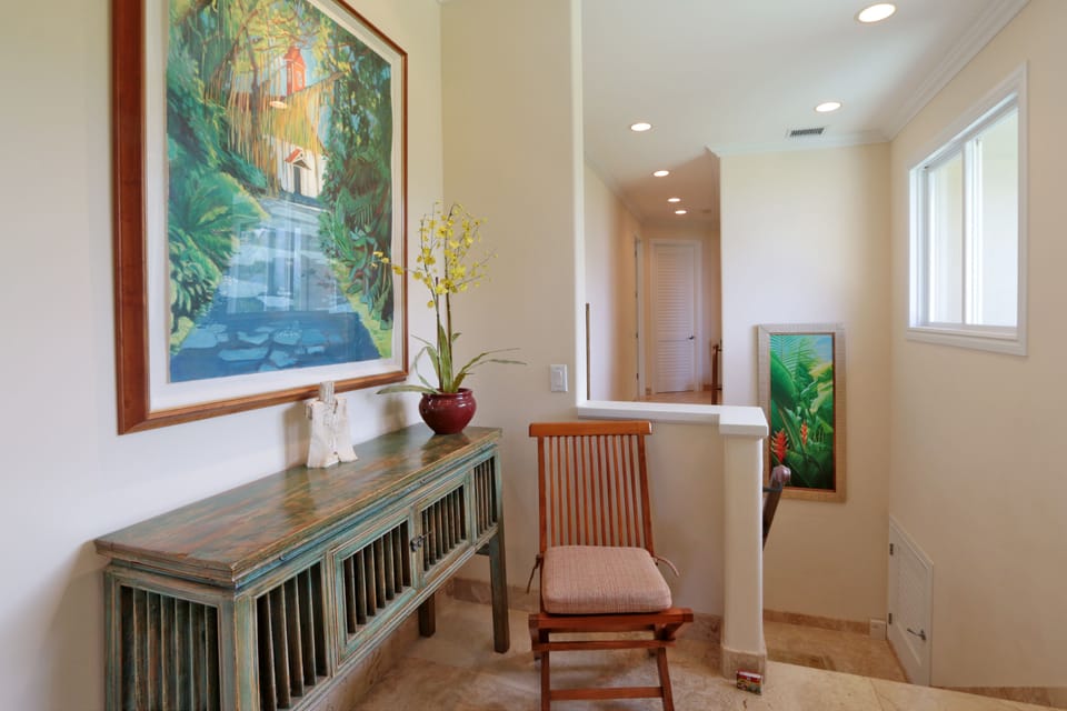 Alcove entry of the master suite