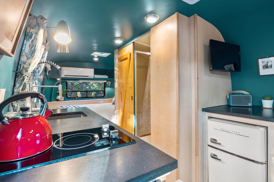 Airstream 10