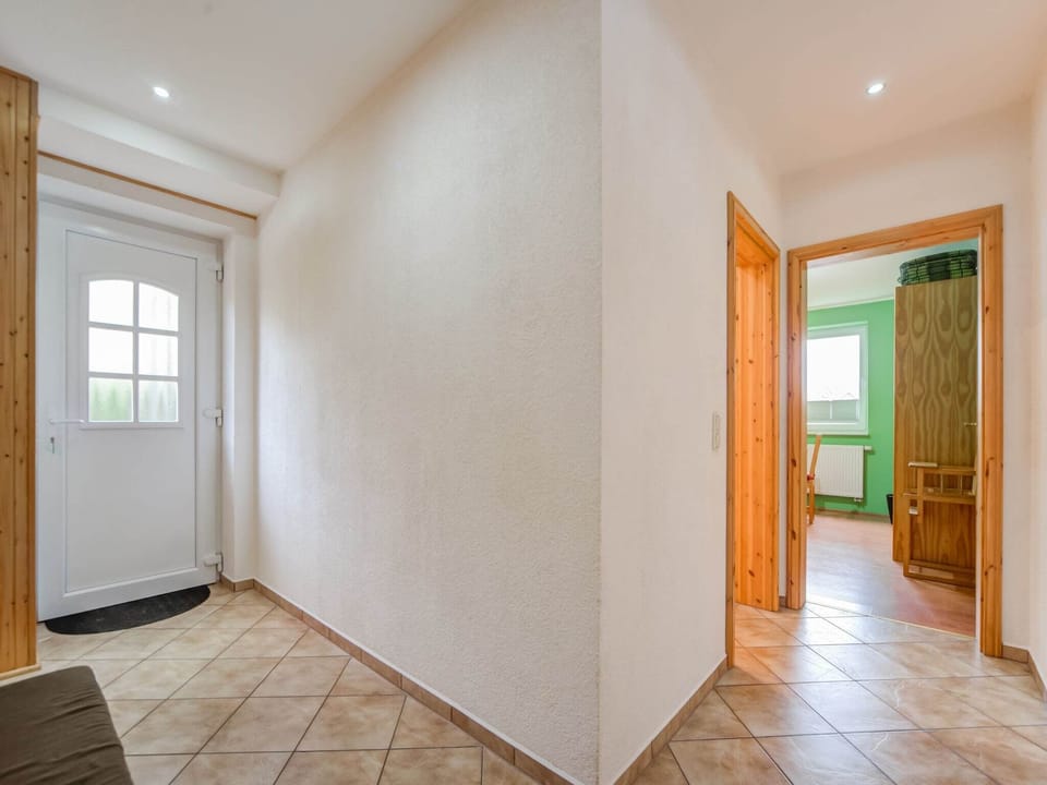 Entrance / Reception