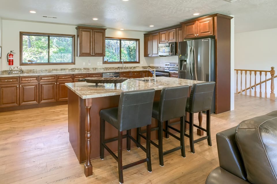 Custom kitchen, everything you need for all your cooking needs. 
