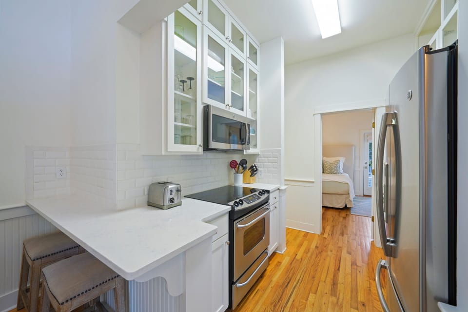 KITCHEN WITH BAR SEATING