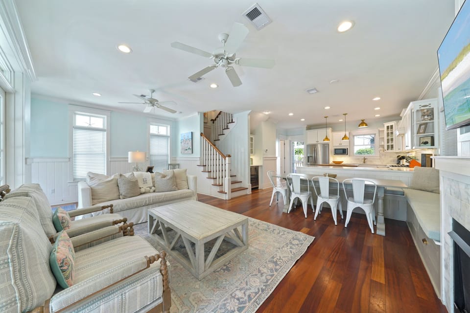 MODERN UPDATED HOME W/OPEN COMBINED LIVING AREAS