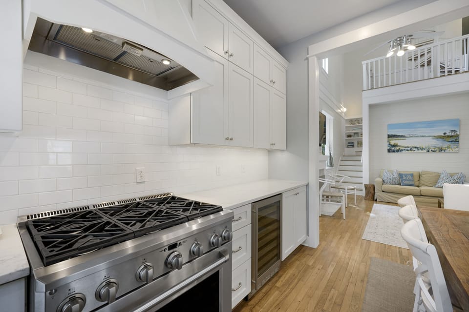 SIX BURNER GAS STOVE, WINE & BEVERAGE FRIDGE