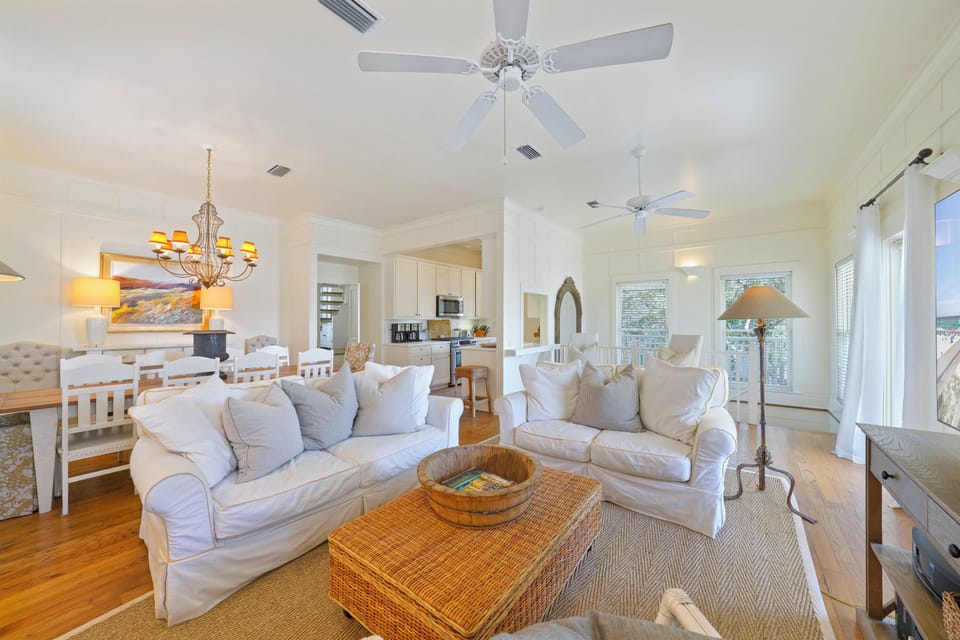 LARGE OPEN UPSTAIRS LIVING AREA WITH NATURAL LIGHT