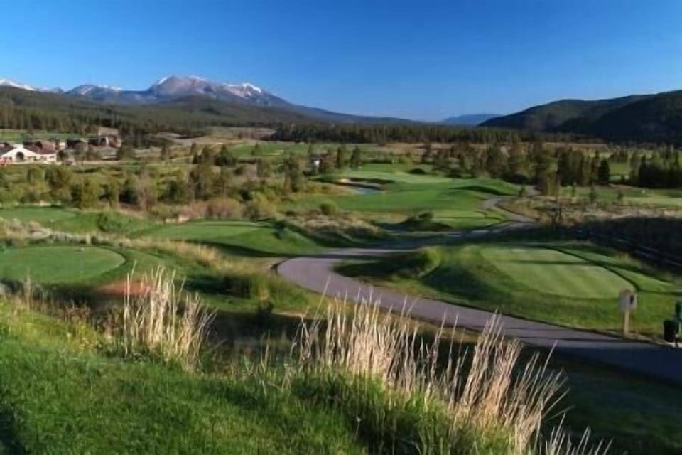 Golf Course Views!