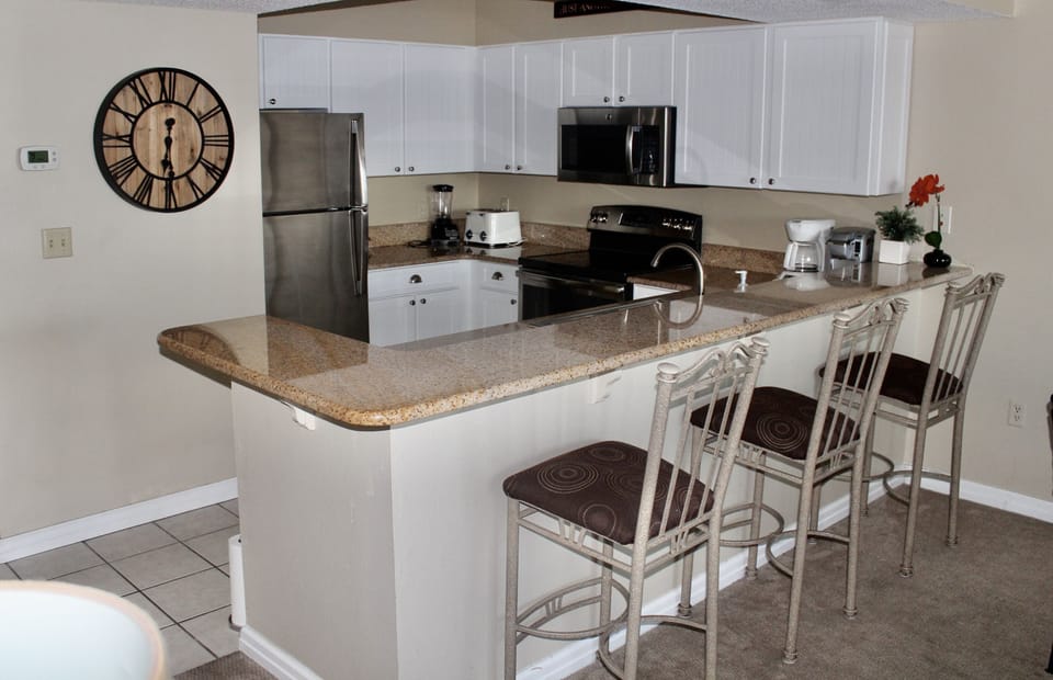 Full kitchen, fully furnished with the same incredible view! Updated in 2018