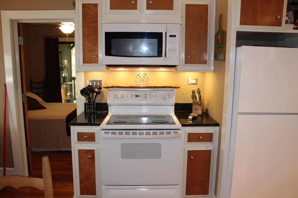 Another view of kitchen.
