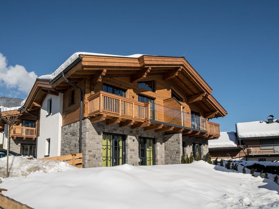 Holiday Home Exterior [winter]