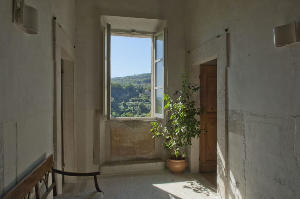 The corridor of the main floor