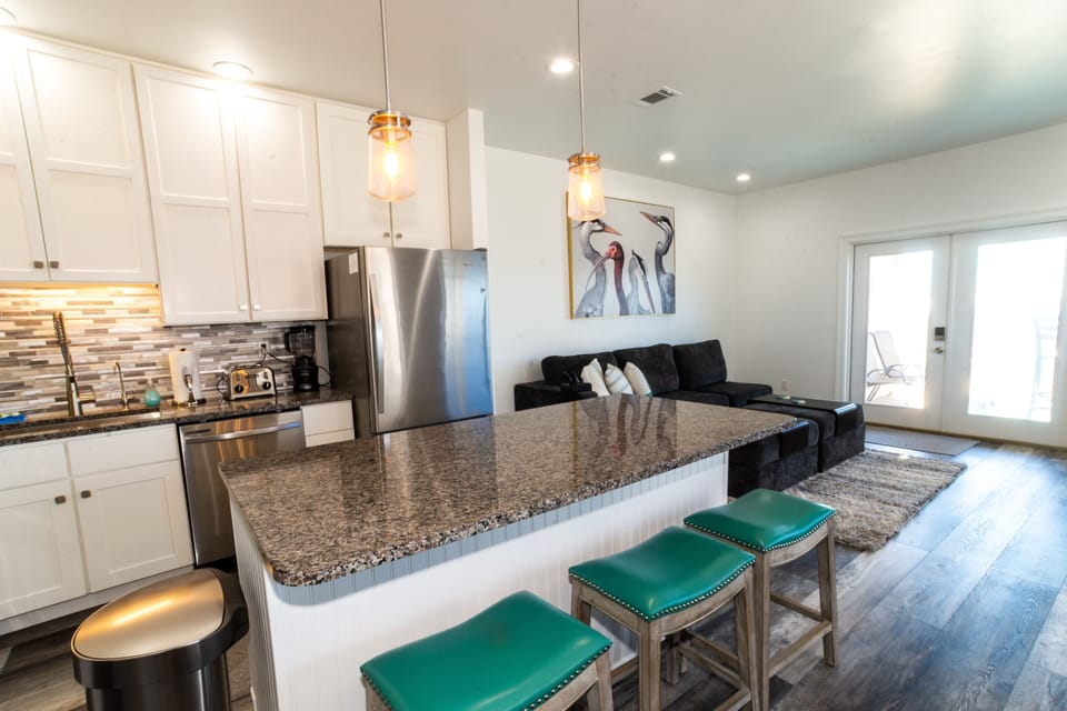 CUSTOM KITCHEN DESIGN - CUSTOM KITCHEN DESIGN