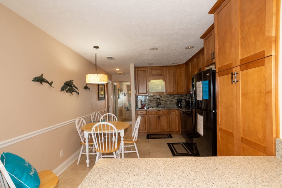 FULLY EQUIPPED KITCHEN - FULLY EQUIPPED CUSTOM  KITCHEN